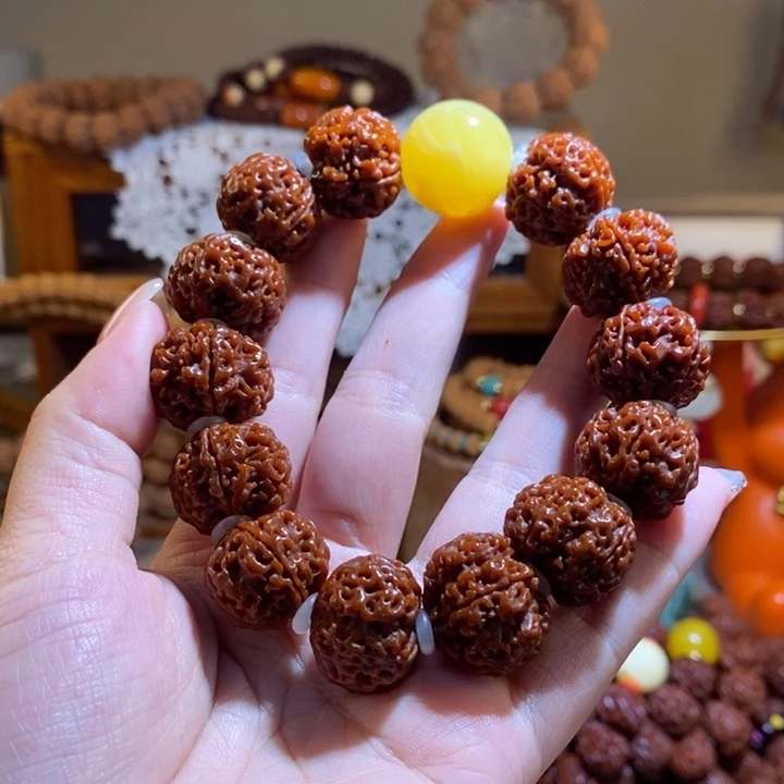 手串金刚菩提185玉华白隔片黄珠