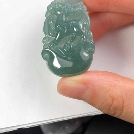 翡翠未镶嵌颈饰缅甸A货，每天下午1点半开播
