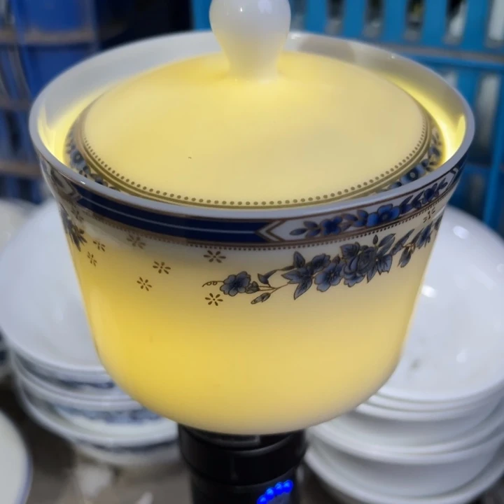 蓝金牡丹高岭土炖盅