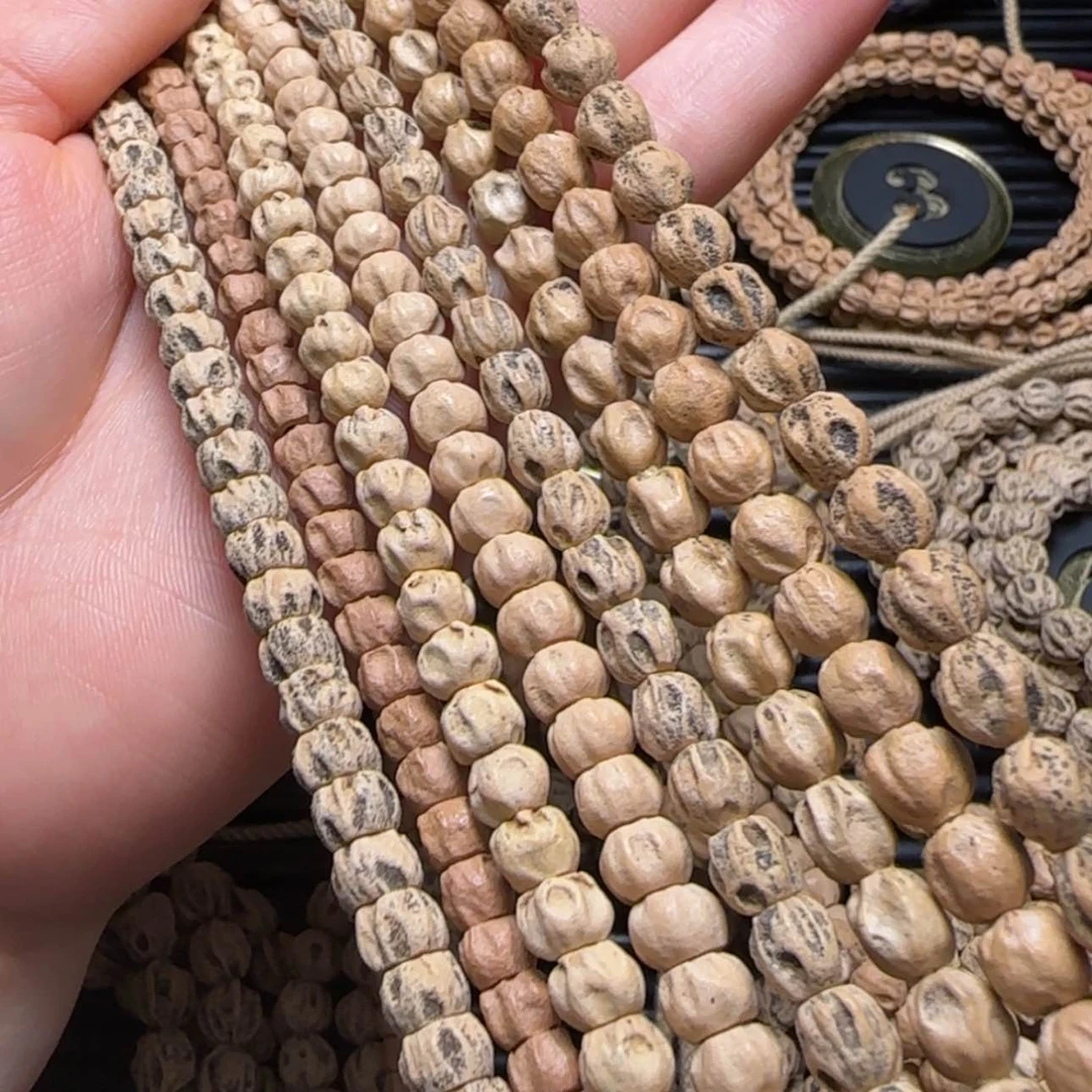 【闪购商品】柏香籽/百香籽吊坠迈****硕