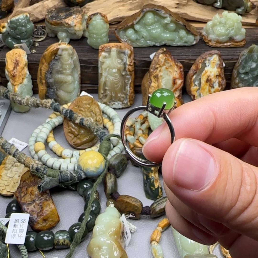 用***4岫岩河磨玉（透闪石质玉）未镶嵌珠宝奇石