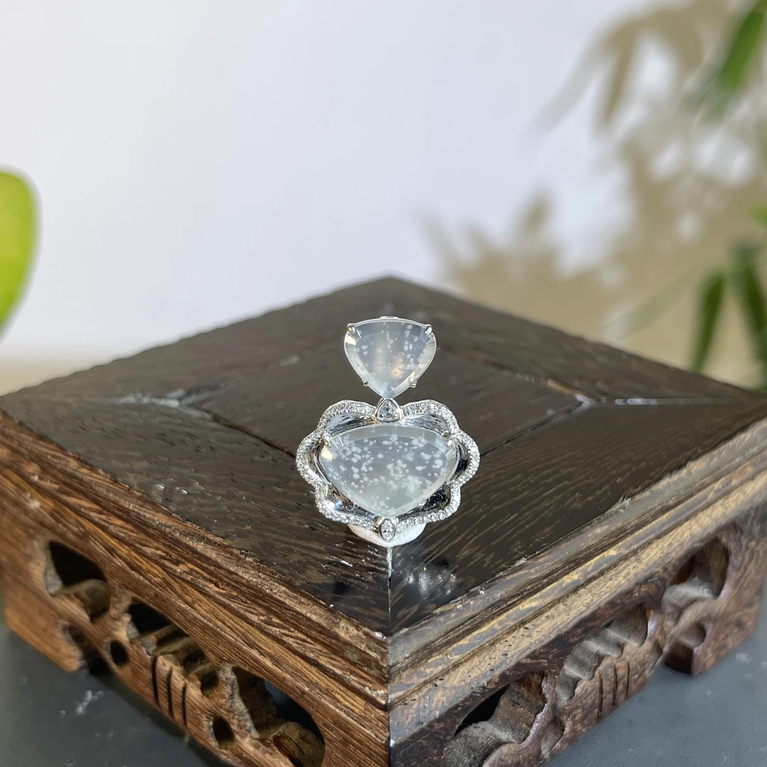 JGB02-154  天然缅甸A货翡翠  18k金钻镶嵌翡翠吊坠