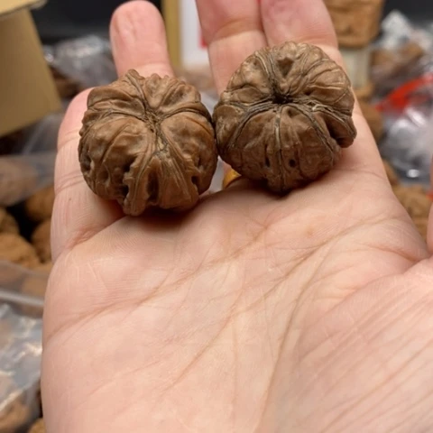 文玩核桃吊坠噼**啦元宝