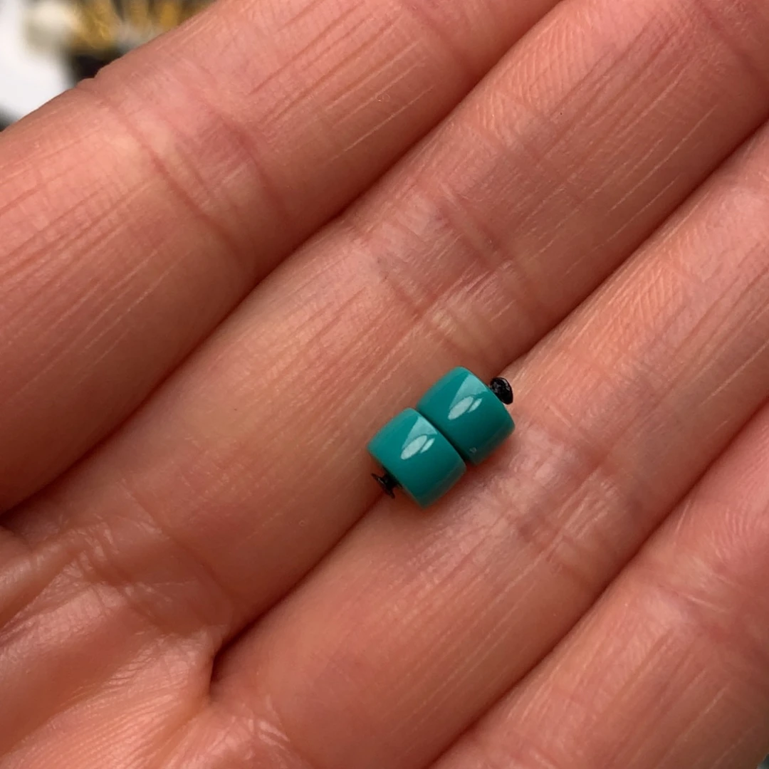 绿松石未镶嵌配饰直径5.5x3.7