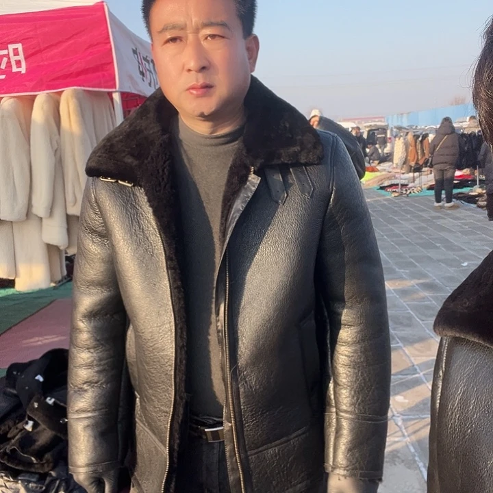 三****店165斤穿皮毛一体男款穿