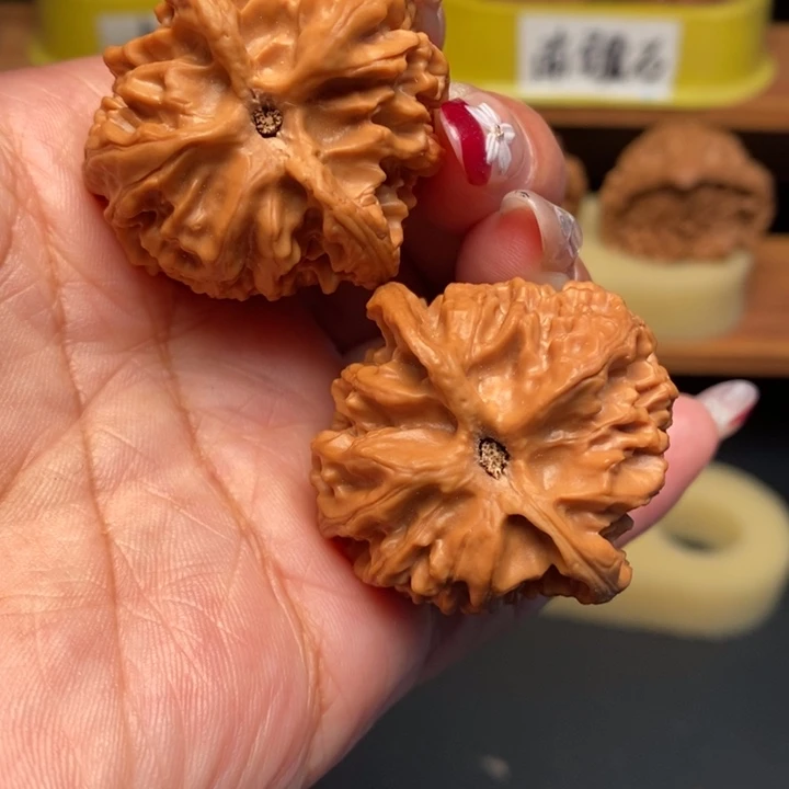 吊坠文玩核桃38苹果园