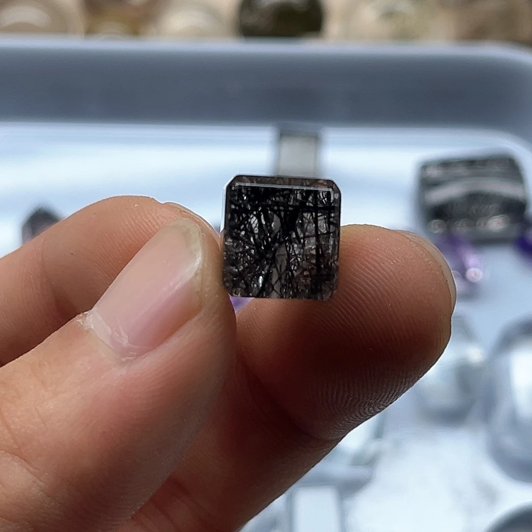 水晶无未镶嵌白***。水晶654