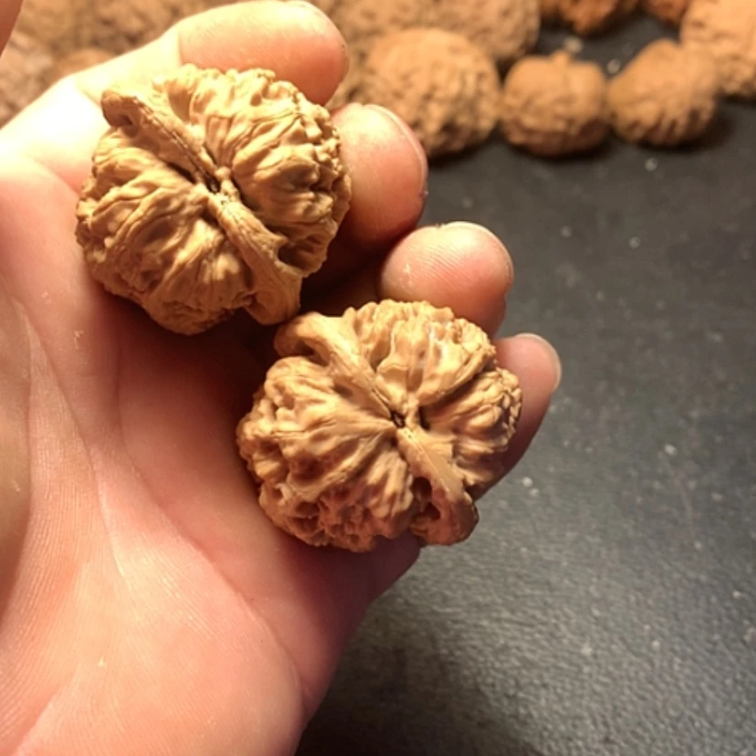 【闪购商品】文玩核桃吊坠柒*华北
