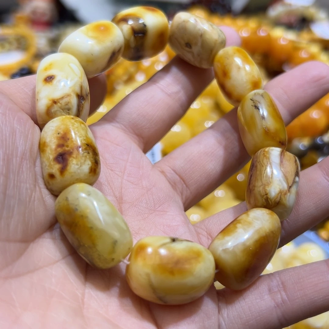 琥珀珠宝奇石未镶嵌