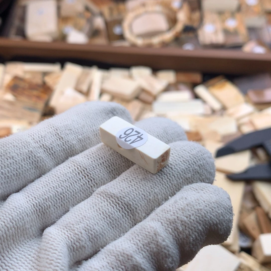 泥塑不打孔联系客服