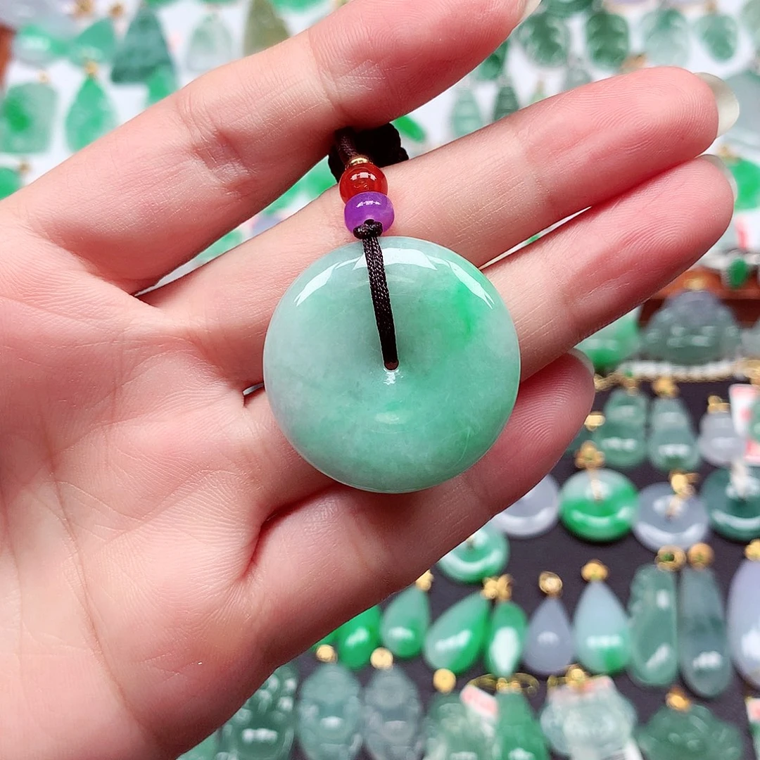 翡翠未镶嵌颈饰天然翡翠A货