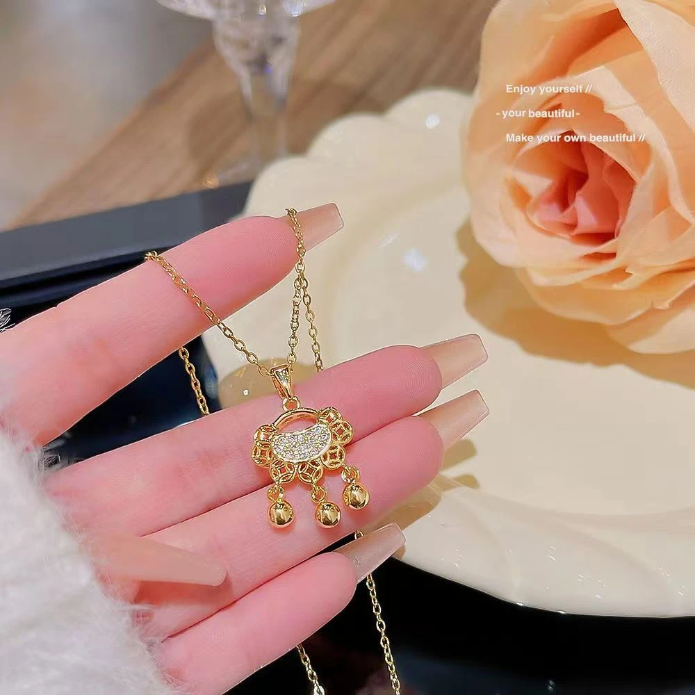 钛钢项链 平安长命锁轻奢小众设计祥云如意锁项链简约时尚吊坠