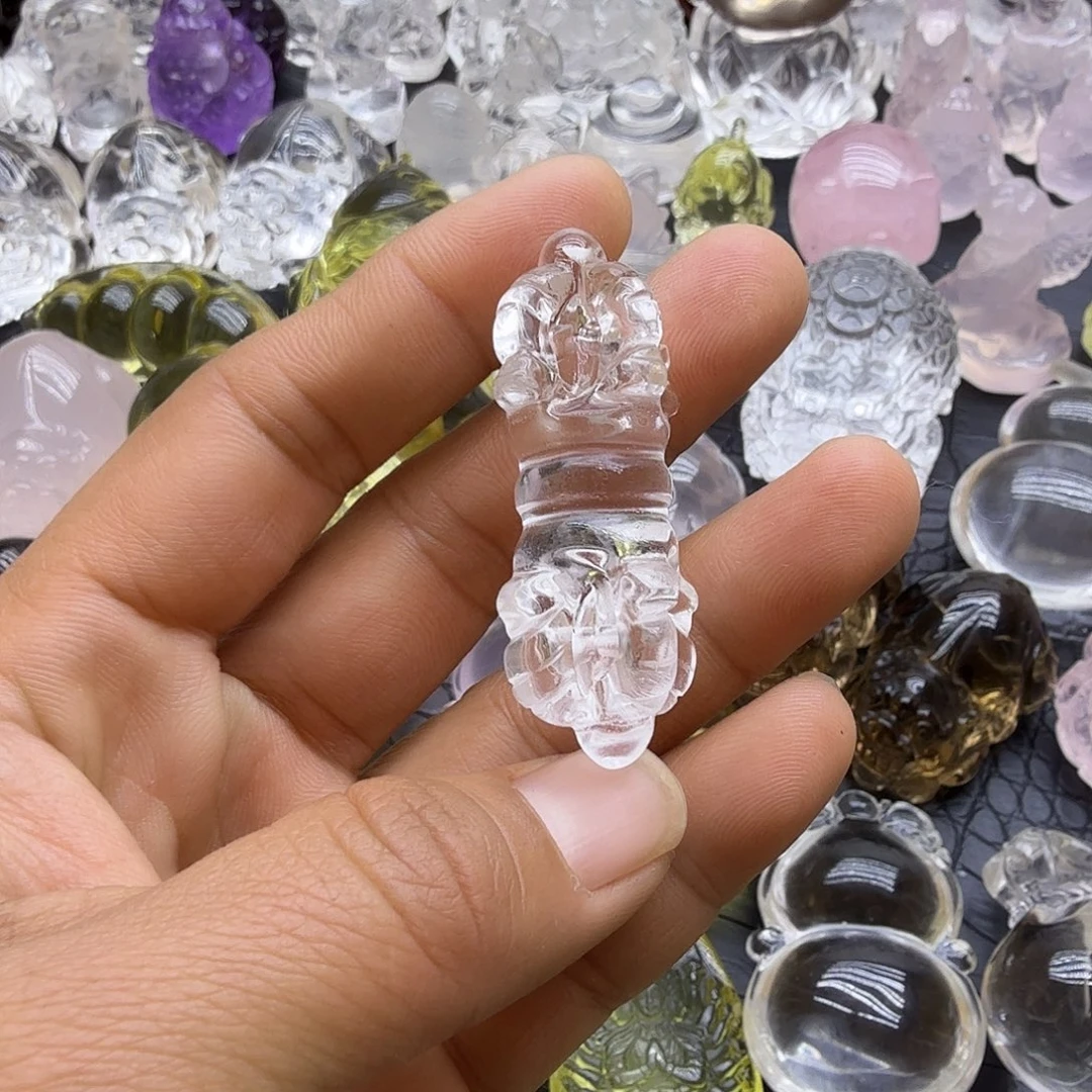 颈饰未镶嵌水晶吊坠