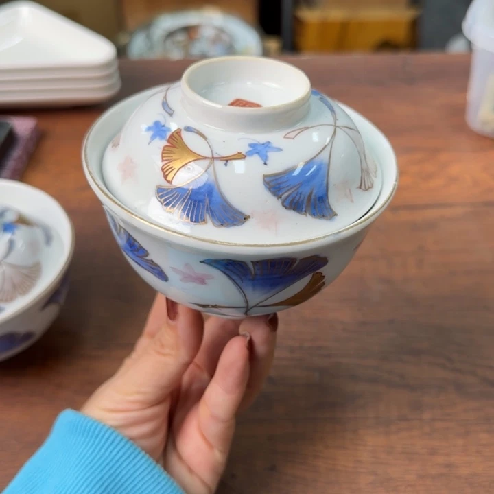 一个陶瓷物件哈哈哈哈