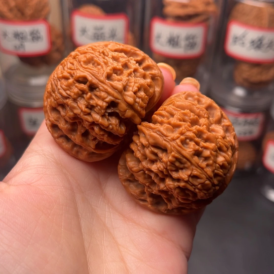 文玩核桃把件球疆