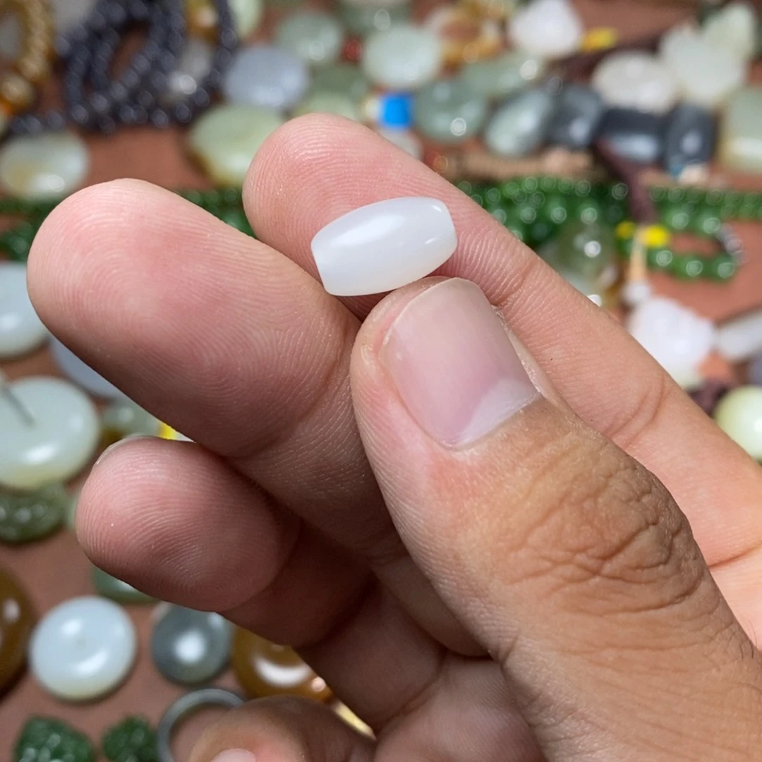 和田玉未镶嵌吊坠(不含链)