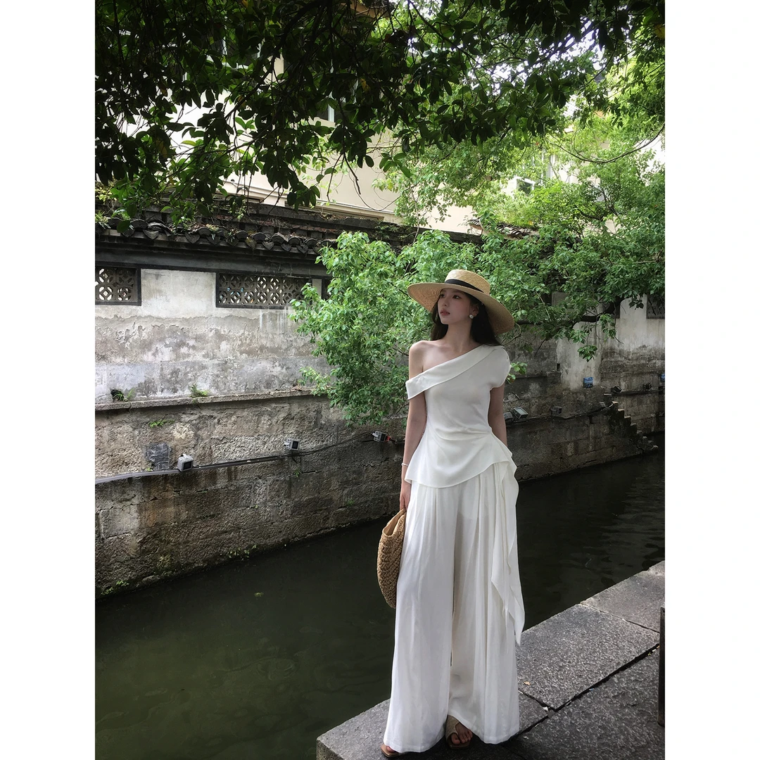 ICELOLLY斜肩背心吊带女夏外穿露肩飘带上衣大方得体亚麻两件套装