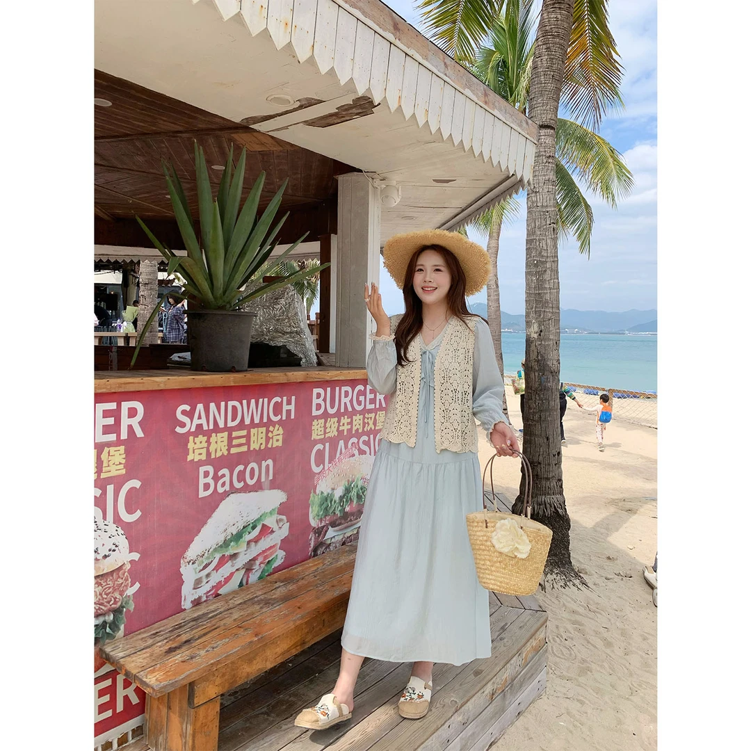 现货7832D大婉酱千千微胖定制韩系蕾丝花边V领连衣裙遮肉显瘦长裙