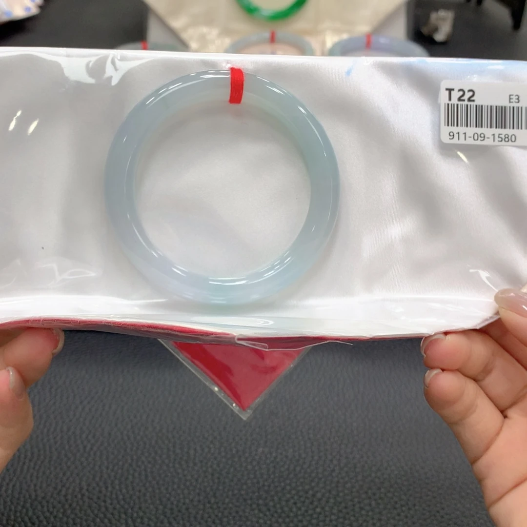 未镶嵌手镯翡翠翡翠