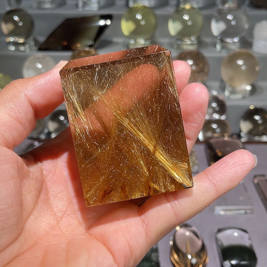 水晶水晶摆件未镶嵌在****馊