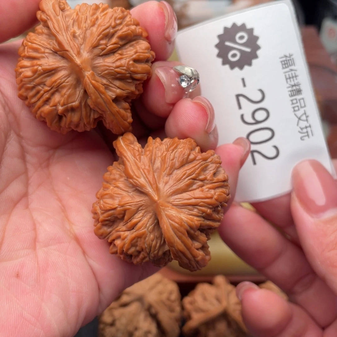 文玩核桃把件43头货汉高楼