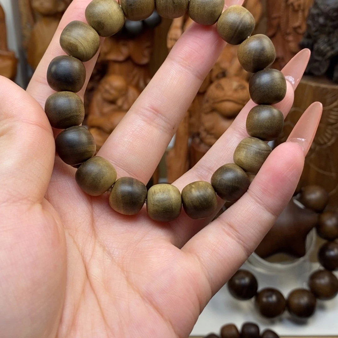 檀香木手串/手链迈索尔老山檀阴沉11.12奶香，瑕