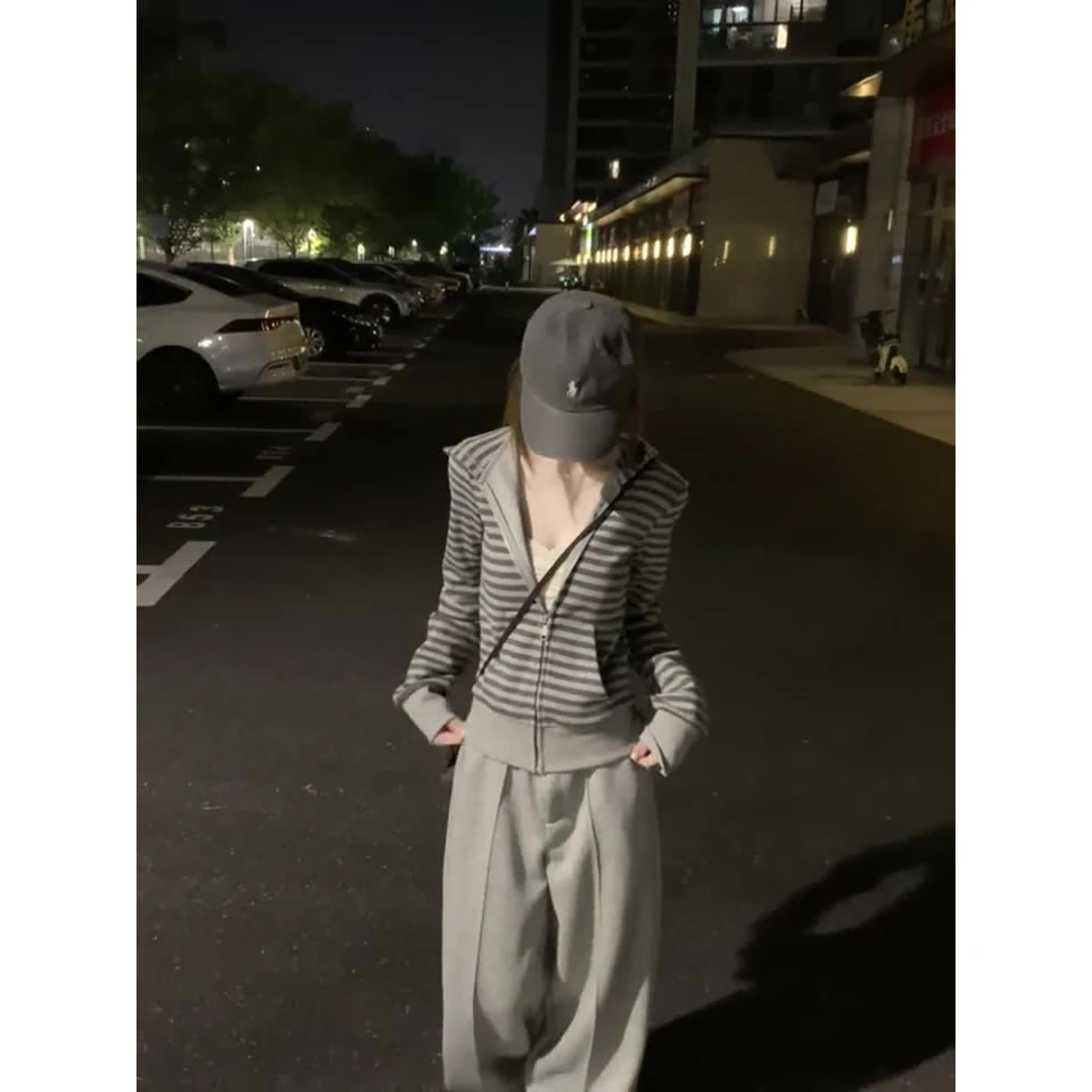 韩版慵懒连帽条纹短款卫衣女秋季新款宽松百搭阔腿休闲卫裤套装