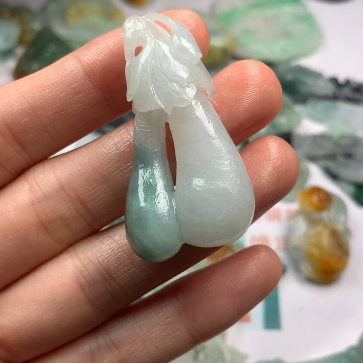 定制翡翠未镶嵌翡翠