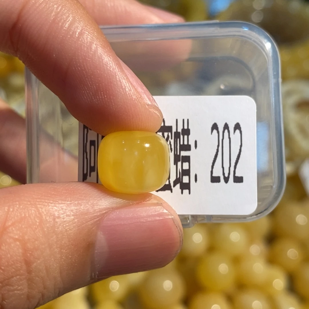 蜜蜡未镶嵌珠宝奇石202