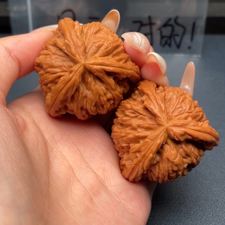 秋***去文玩核桃吊坠白狮子