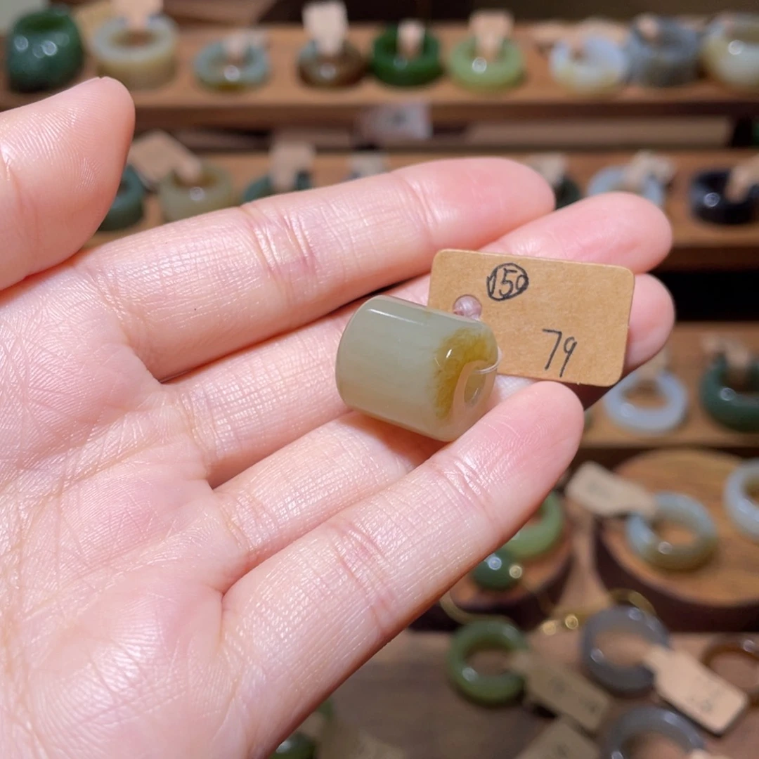 和田玉戒指未镶嵌小****?150