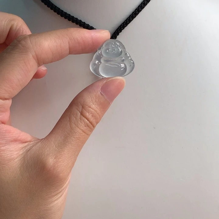 翡翠未镶嵌颈饰….