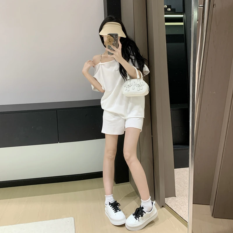 网红白色减龄运动休闲运动套装女夏季宽松性感慵懒露肩短袖短裤潮
