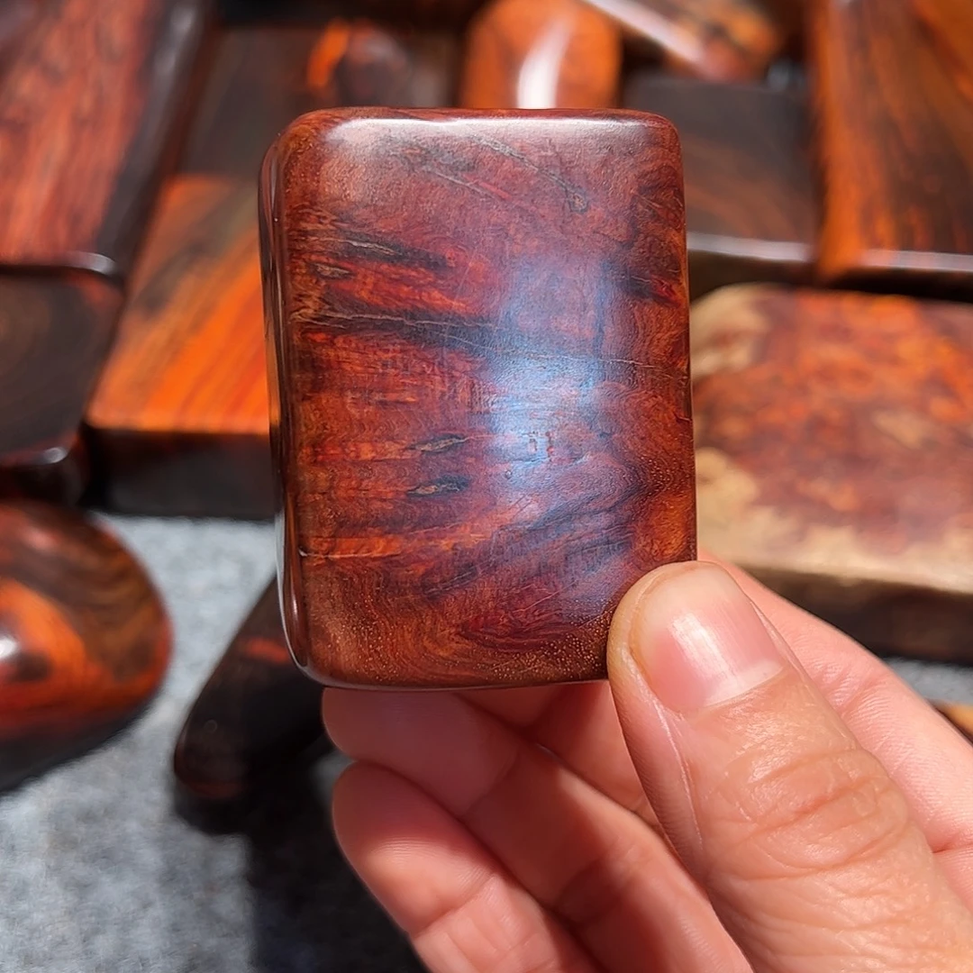 南***つ染料紫檀（血檀）赞比亚