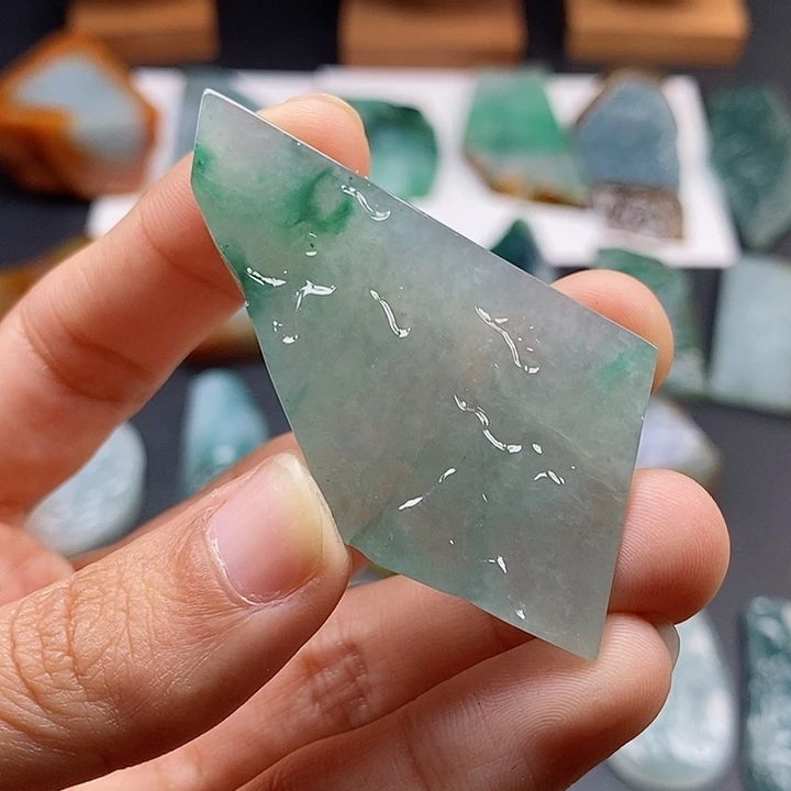 定制翡翠未镶嵌翡翠