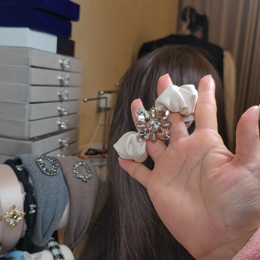 皮质铁合金发圈钻