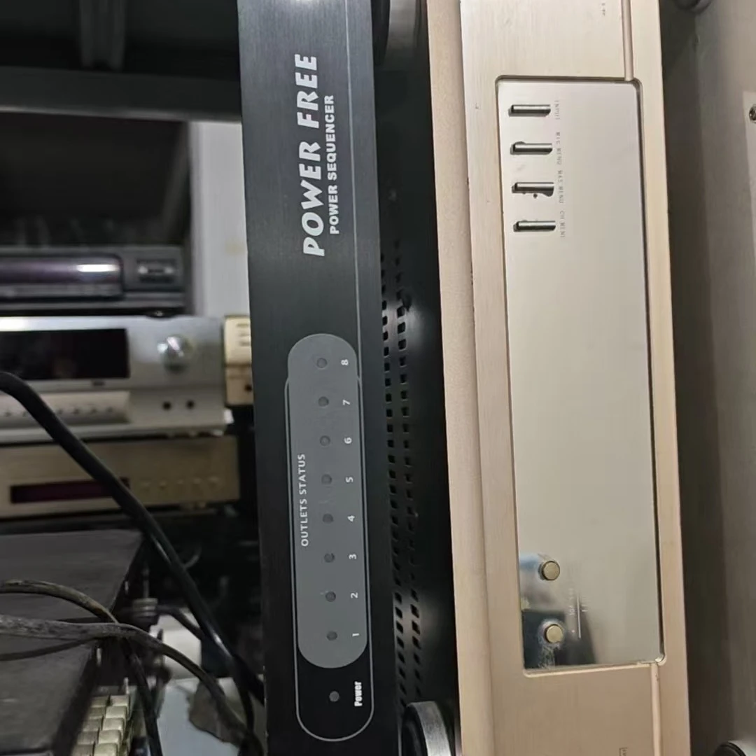 8新  二手音响电源时序器一台，不包邮，运费到付