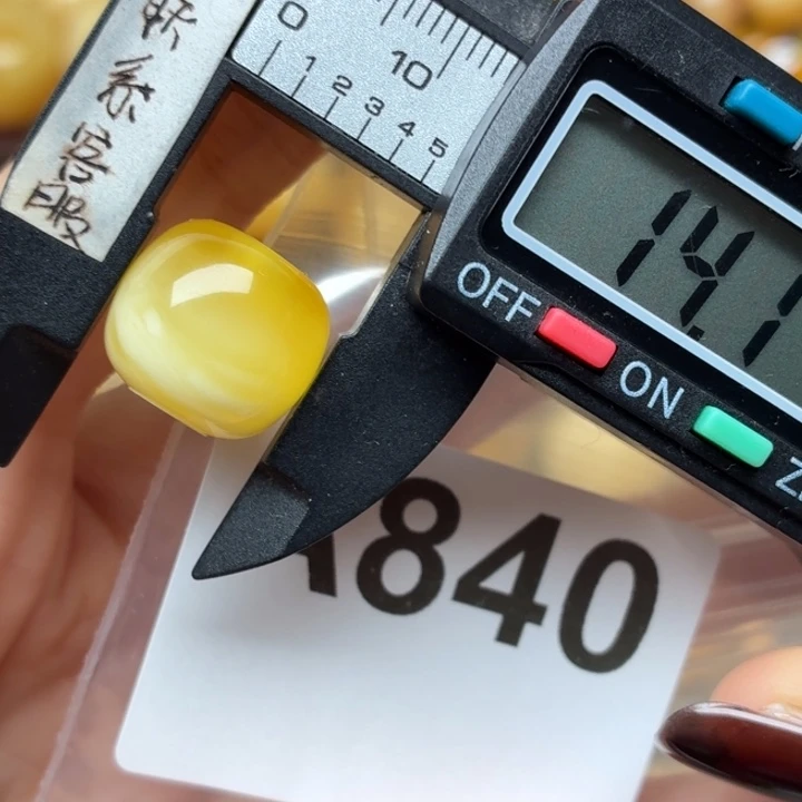 一***你蜜蜡未镶嵌裸石蜜蜡