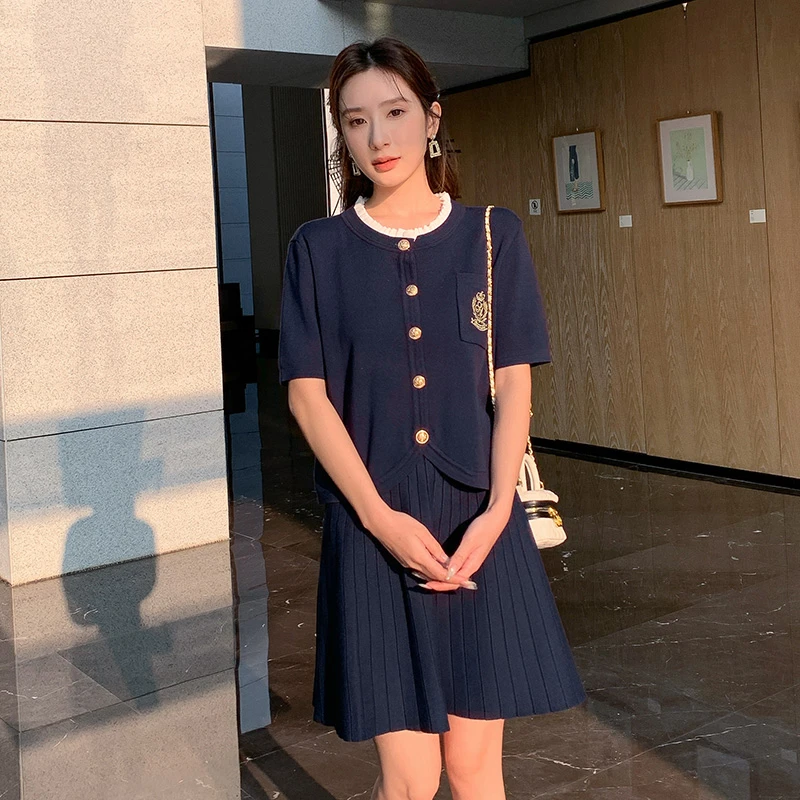 奢姿大码女装2025夏季新款显瘦时尚小香风绣花上衣半裙减龄两件套