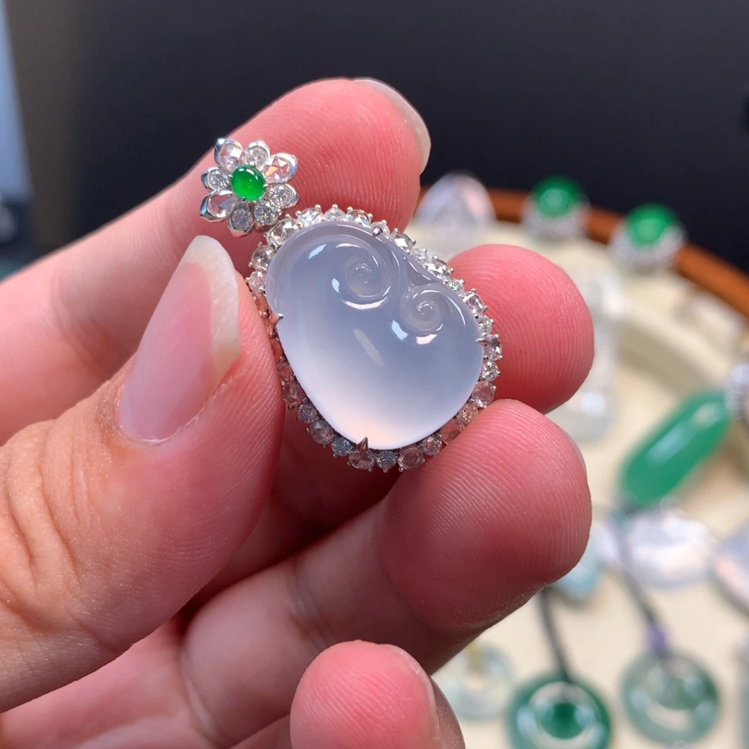 翡翠18K金镶嵌吊坠(不含链)