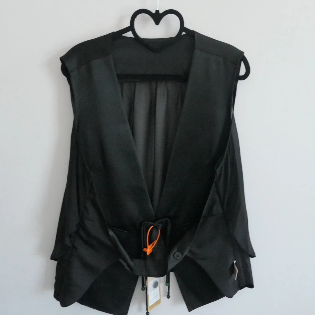 AB-7117醋酸盘扣马甲