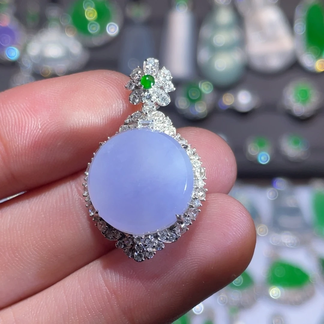 翡翠18K金镶嵌项链