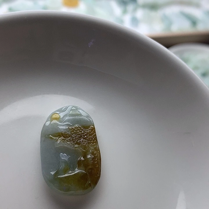 翡翠未镶嵌挂件山水牌
