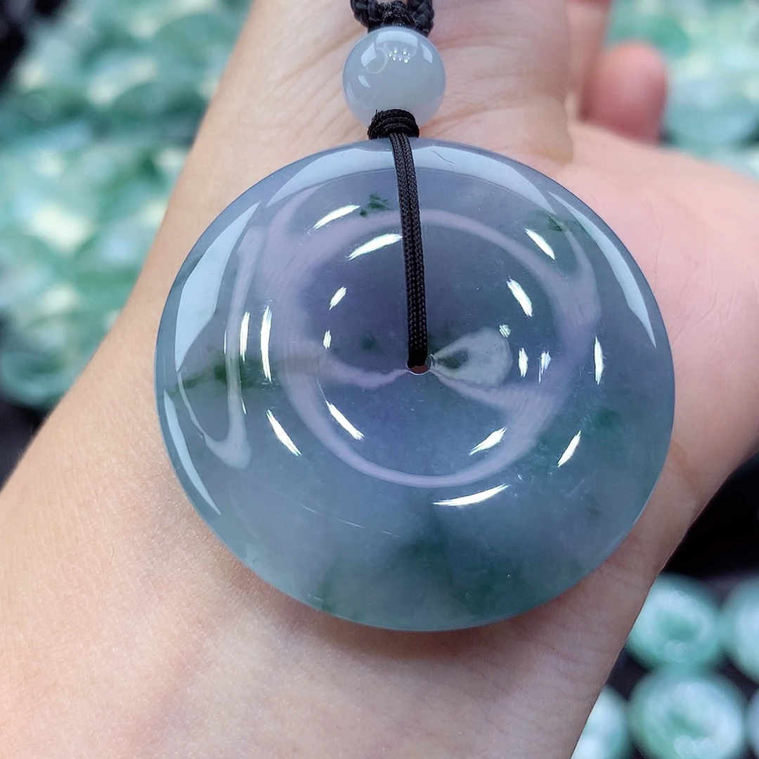 翡翠未镶嵌颈饰编号22。尺寸36.2-6.2