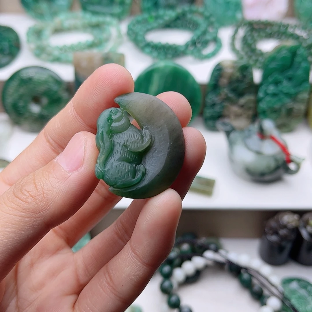 独山玉挂件未镶嵌一****啊