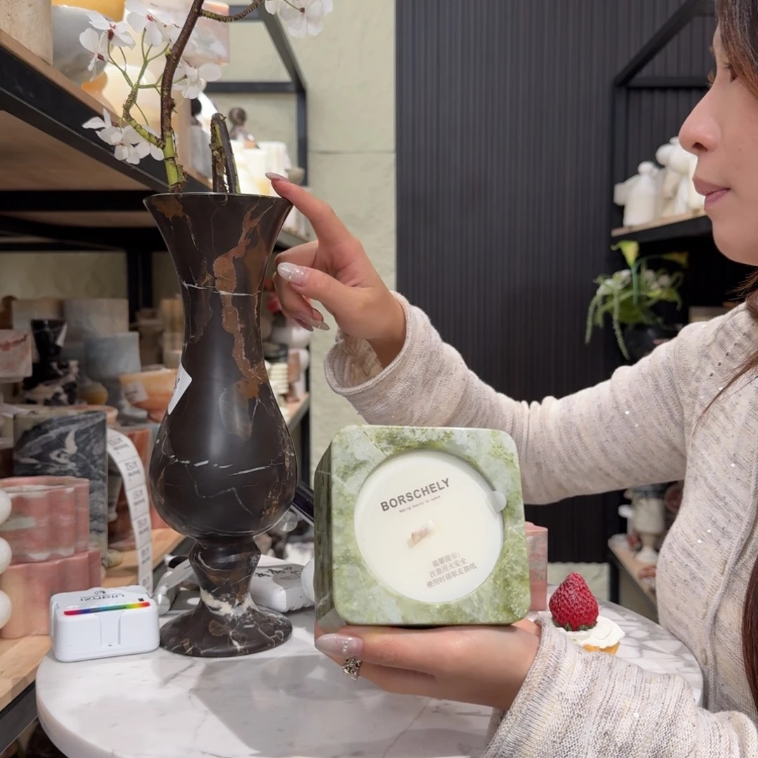 大理石A147。 爱。