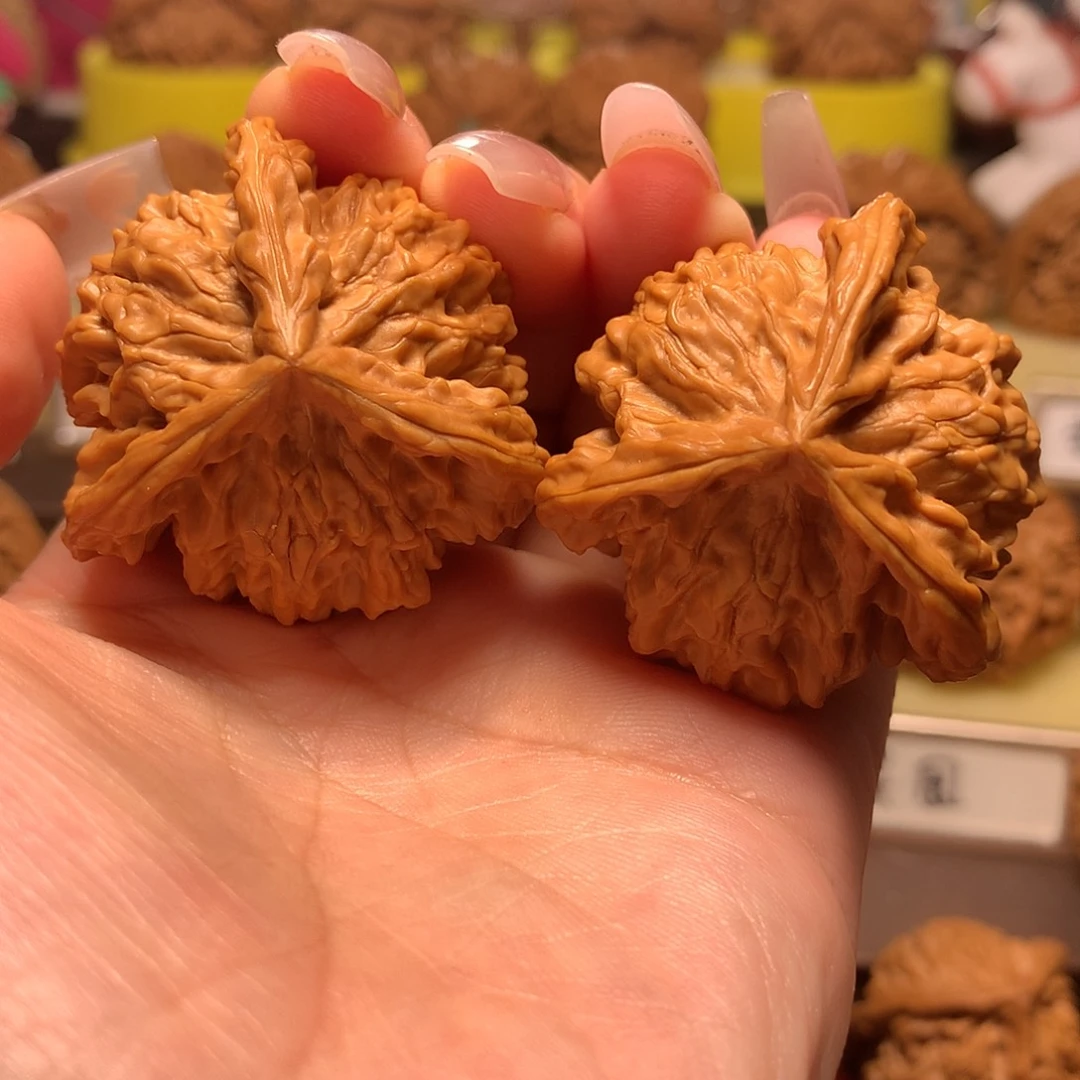 文玩核桃吊坠全品正奔毕业