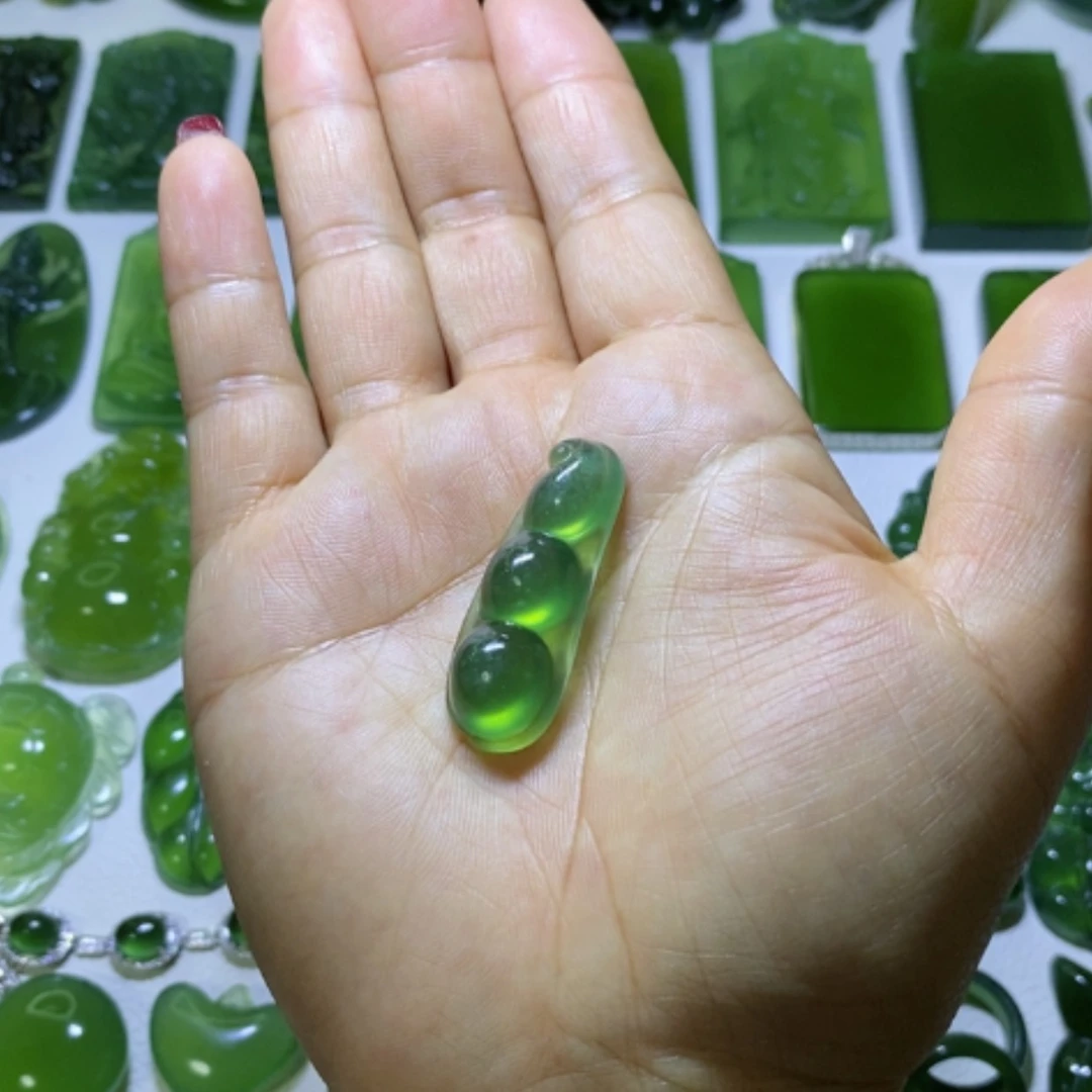 【闪购商品】蛇纹石玉颈饰未镶嵌