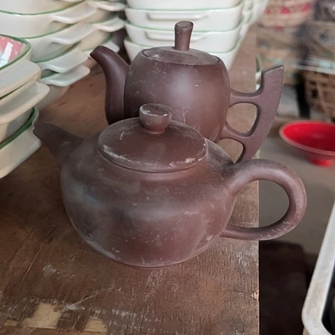 微瑕，不能明火，泡茶壶，约150毫升，瘦款矮款