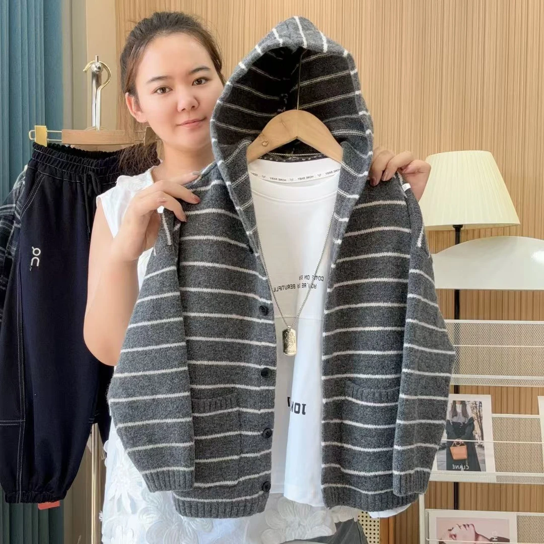 儿童针织外套秋装韩版拼色条纹连帽上衣2025男女童单排扣毛衣外套